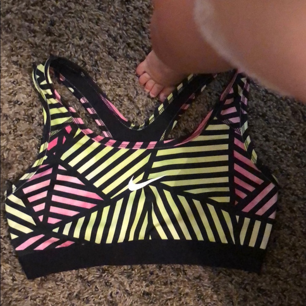 Nike Sports Bra - Dri Fit
